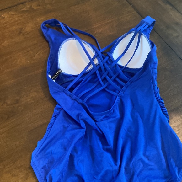 Jantzen - One Piece Swimsuit - size 10 - Picture 2 of 6